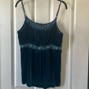 *NEW* INC w/tags.Fabric has a luxurious velvety feel. Gorgeous color and details